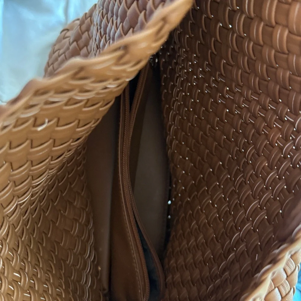 Elegant Brown Woven Shoulder Bag